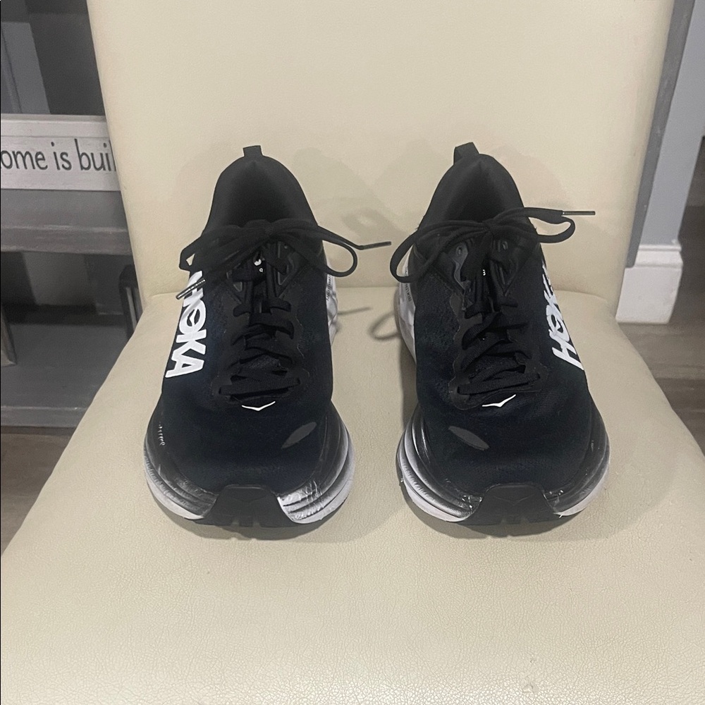 Hoka Bondi 8 Black White Ultra Cushioned Sneakers Performance Foam Lightweight - Picture 2 of 8